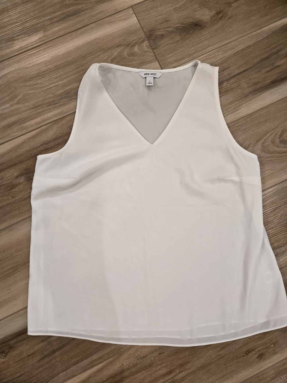 Nine West White V-Neck Tank Top